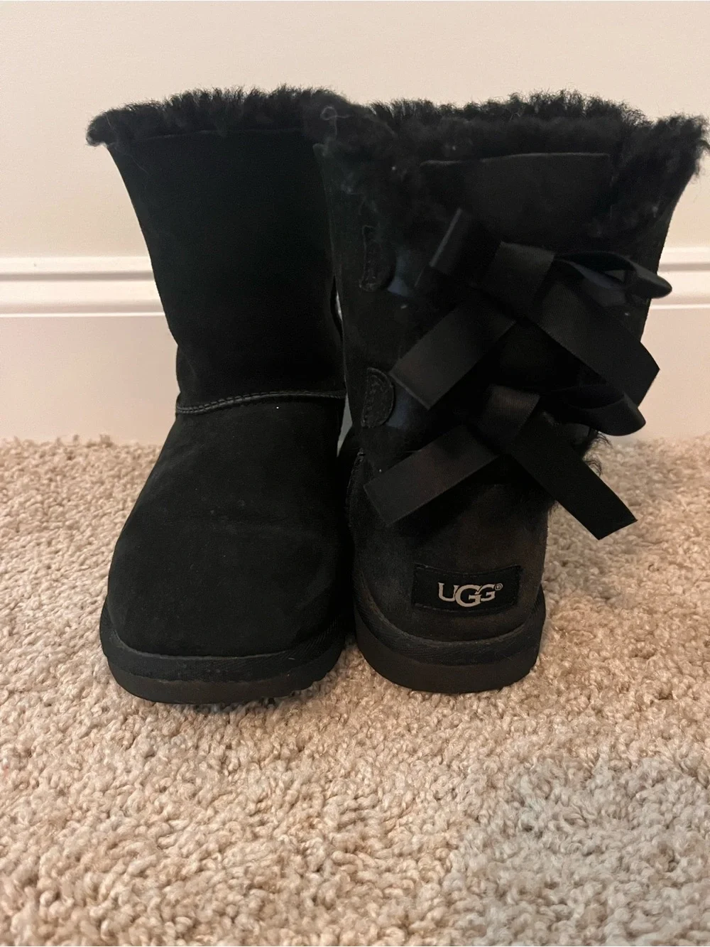 UGG Kids Bailey Bow II Boots Size 5